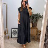 Evelyn | Classic Comfort Midi Dress