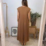 Evelyn | Classic Comfort Midi Dress