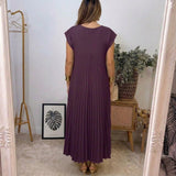 Evelyn | Classic Comfort Midi Dress